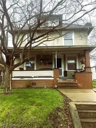 Buy this 3 bed house on 2729 Van Place Southwest in Lincoln Heights, Canton