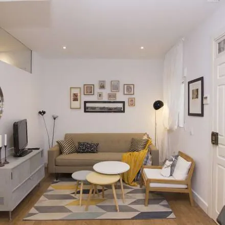 Rent this 1 bed apartment on Calle de Ayala in 86, 28001 Madrid