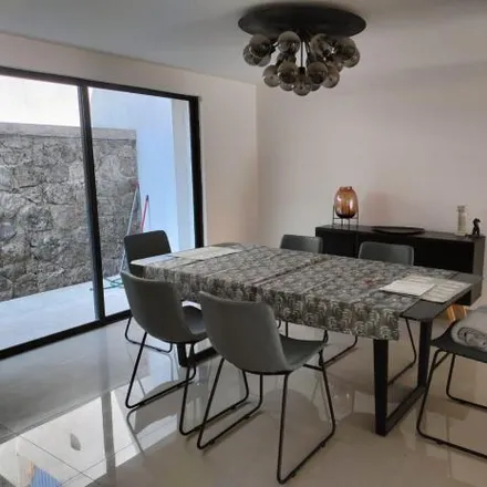 Buy this 3 bed house on Privada Bosques de Chantilly in Colonia Paseos del Bosque, 53200 Naucalpan de Juárez