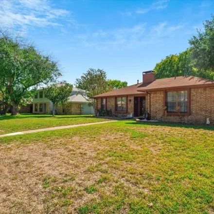Image 3 - 1872 Pecos Street, Lewisville, TX 75077, USA - House for sale