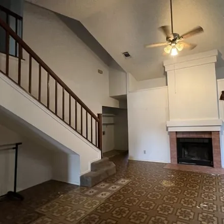 Image 3 - 6215 Valley Cliff Drive, San Antonio, TX 78250, USA - House for sale