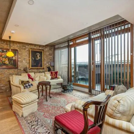 Buy this 1 bed apartment on Jim Henson's Creature Shop in Regent's Canal towpath, London