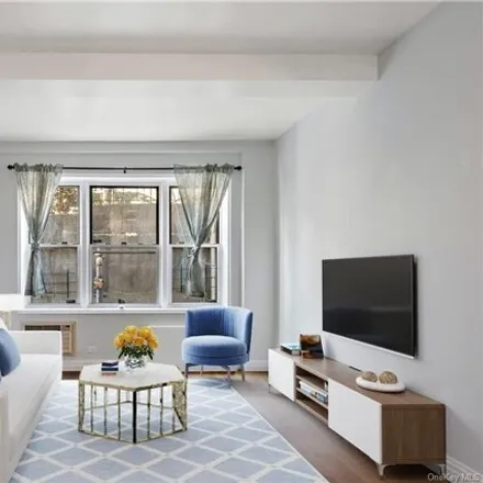 Image 6 - 3500 Riverdale Avenue, New York, NY 10463, USA - Apartment for sale