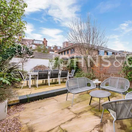 Image 5 - 14 Sterne Street, London, W12 8AB, United Kingdom - Townhouse for rent