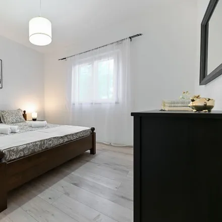 Rent this 3 bed house on 23211 Općina Pakoštane