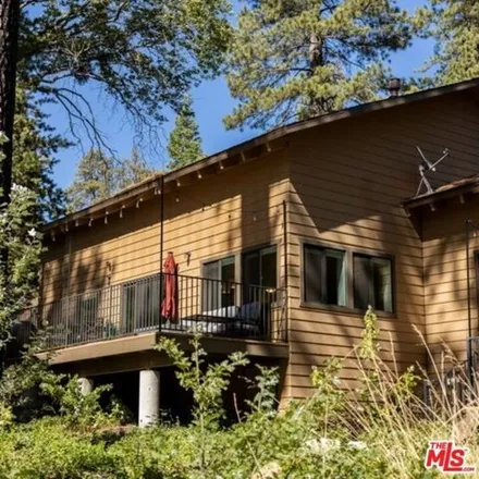 Image 6 - 27781 Peninsula Drive, Lake Arrowhead, CA 92407, USA - House for sale