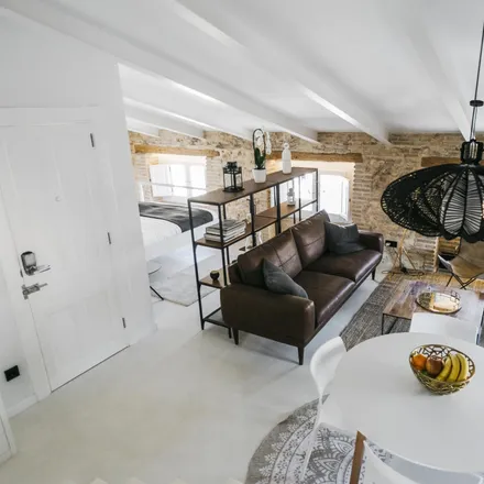 Rent this 1 bed apartment on Carrer de Pelai in 46002 Valencia, Spain