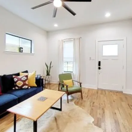 Buy this 3 bed apartment on 910 East 32nd Street in Lula McComb, Houston