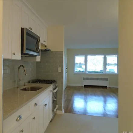 Image 6 - 532 East Broadway, City of Long Beach, NY 11561, USA - Apartment for rent