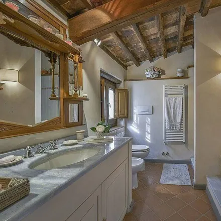 Image 2 - Serravalle Pistoiese, Pistoia, Italy - House for rent