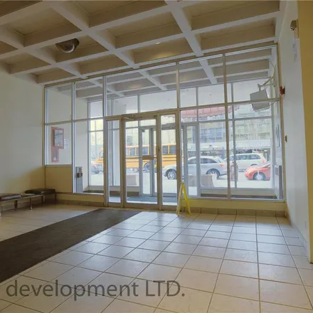 Image 7 - The Continental - East Tower, 920 9 Avenue SW, Calgary, AB T2P 1L8, Canada - Apartment for rent