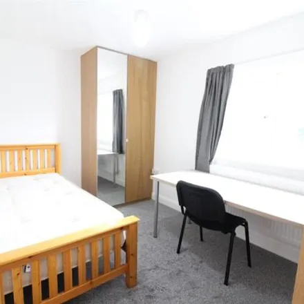 Image 9 - 64 Middleton Boulevard, Nottingham, NG8 1AB, United Kingdom - Room for rent