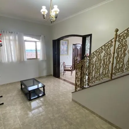 Rent this 3 bed house on Rua Plinio de Almeida Ramos in Parque Centenário, Jundiaí - SP