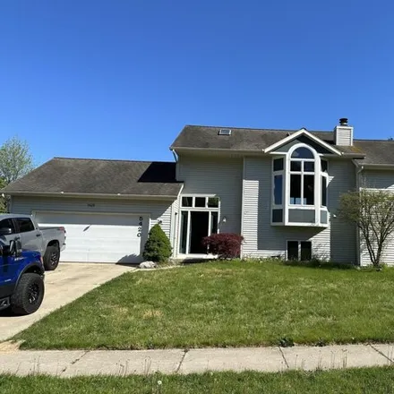Buy this 3 bed house on 5378 Riverlook Drive Northeast in Plainfield Charter Township, MI 49321