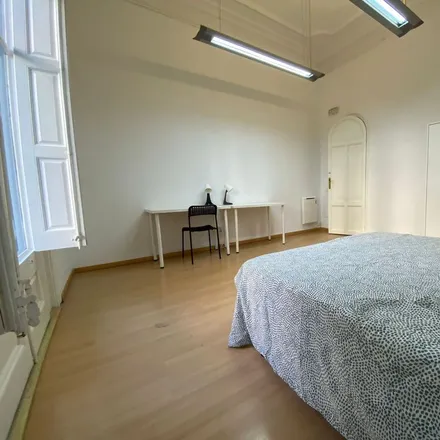 Rent this 11 bed room on Calle de Caspe