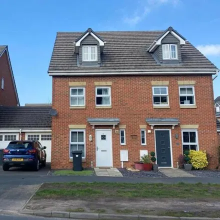 Buy this 3 bed townhouse on 20 Glover Road in Castle Donington, DE74 2GL