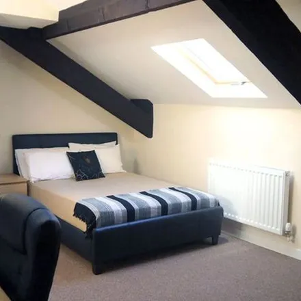 Rent this 6 bed apartment on 20 in 22 Tithebarn Street, Preston