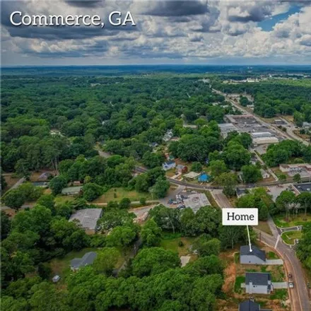 Image 4 - 7 Bill Anderson Boulevard, Commerce, Jackson County, GA 30529, USA - House for sale