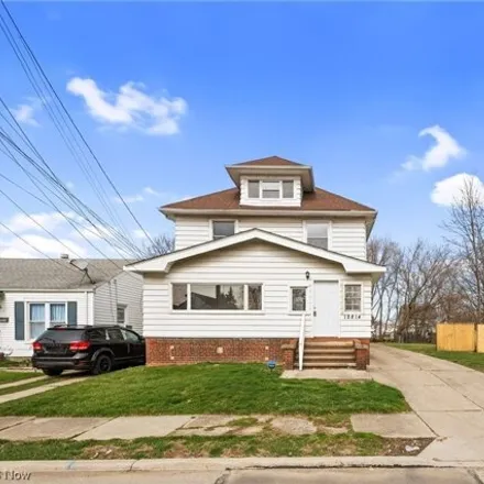 Buy this 13 bed house on 12824 Carrington Avenue in Cleveland, OH 44135