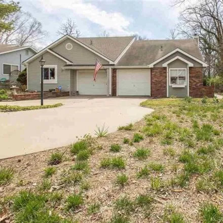 Buy this 2 bed house on 2627 Georgetown Place in Manhattan, KS 66502
