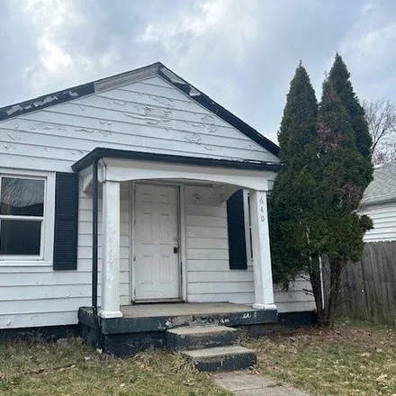 Buy this 2 bed house on 640 North Somerset Avenue in Indianapolis, IN 46222