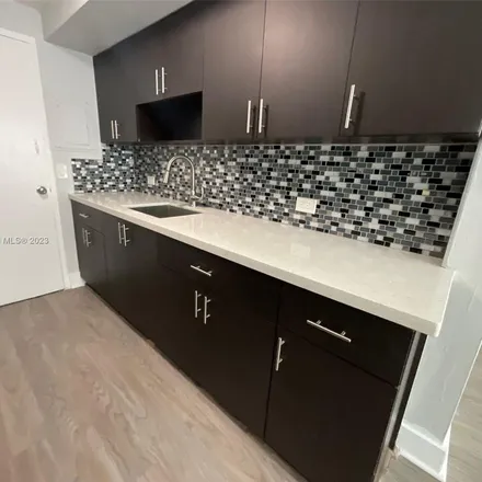 Image 3 - 1255 West Avenue, Miami Beach, FL 33139, USA - Apartment for rent