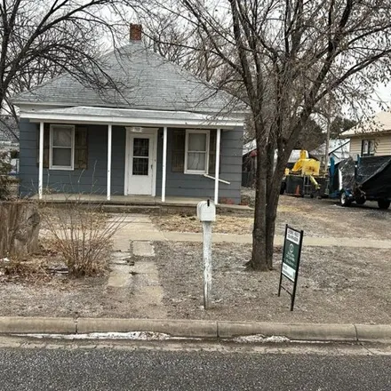 Buy this 2 bed house on 208 East 7th Street in Goodland, KS 67735