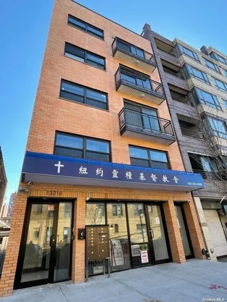 Buy this 1 bed condo on 132-16 Maple Avenue in New York, NY 11355