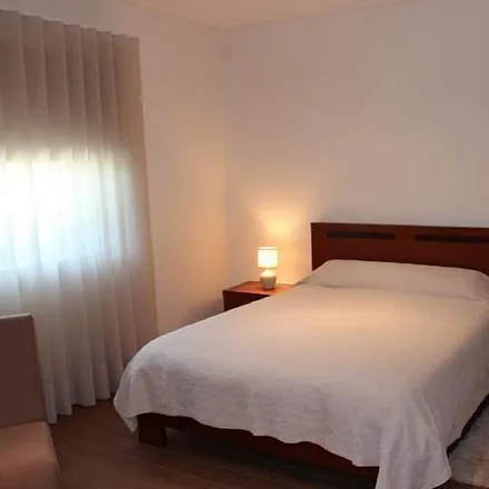 Rent this 4 bed townhouse on 4830-418 Distrito de Beja