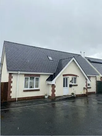 Rent this 3 bed house on unnamed road in Felinfach, LD3 0UB