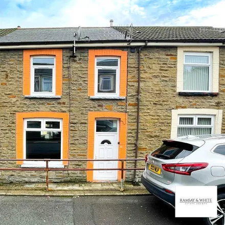 Rent this 3 bed townhouse on Morgan Street in Miskin, CF45 3YN