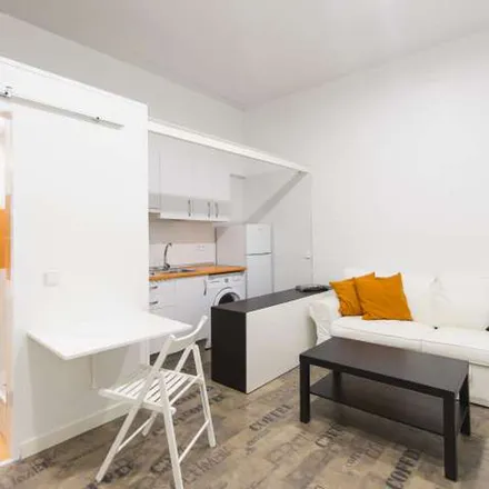 Image 7 - Calle de Juan de Austria, 16, 28010 Madrid, Spain - Apartment for rent