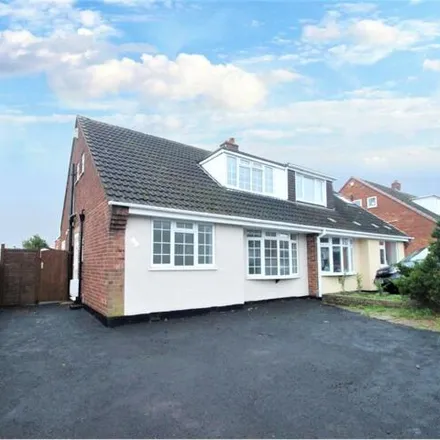 Rent this 3 bed duplex on Severn Way in Dawley, TF4 3HN
