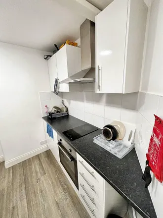 Rent this 1 bed room on Clifton Gardens in London, NW11 7ER