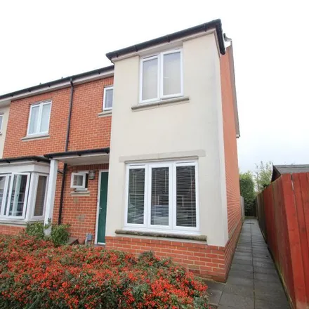 Rent this 2 bed house on Henage Lane in Old Woking, GU22 8JX