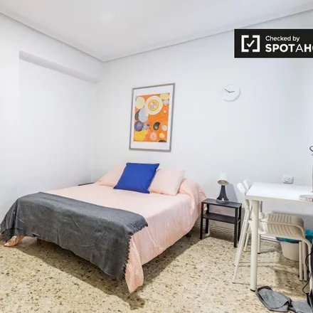 Rent this 5 bed room on Carrer de Fra J. Rodríguez in 14, 46017 Valencia