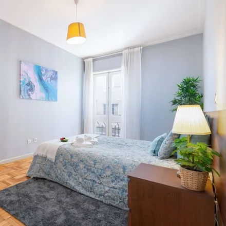 Rent this 4 bed apartment on Rua de Castro Portugal in 4400-086 Vila Nova de Gaia, Portugal