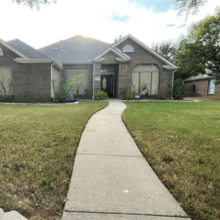 Rent this 4 bed house on 812 Abbots Lane in Denton, TX 76205