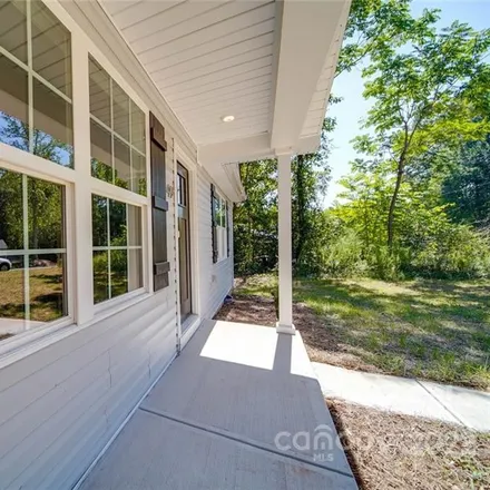 Image 3 - 49 Southbrook Drive, Forest Hills, York, SC 29745, USA - House for sale