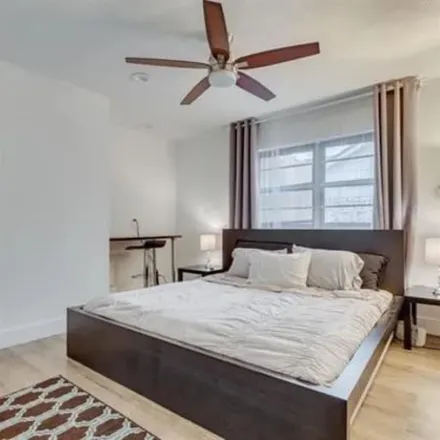 Rent this 1 bed room on Workman Junior High School in 701 East Arbrook Boulevard, Arlington