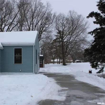 Buy this 2 bed house on 559 2nd Avenue North in Albany, Whiteside County