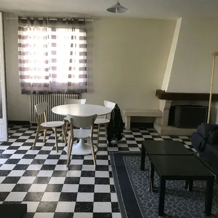 Rent this 2 bed apartment on 13 Place du Général Leclerc in 91430 Vauhallan, France