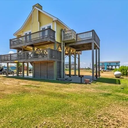 Image 6 - 1024 Seagull Street, Gilchrist, Galveston County, TX 77617, USA - House for sale