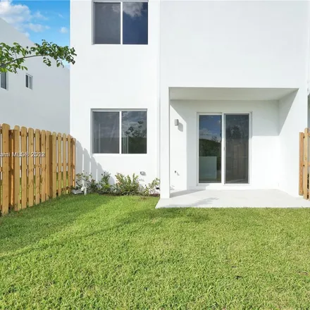 Image 3 - 7241 Northwest 102nd Place, Doral, FL 33178, USA - Townhouse for rent