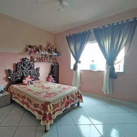 Buy this 3 bed house on Rua Medina in São José, Divinópolis - MG