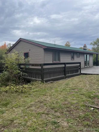 Buy this 2 bed house on 2806 Granite Pointe Drive in Marquette, MI 49855