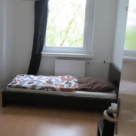 Rent this 4 bed room on Wriezener Karree 7 in 10243 Berlin, Germany