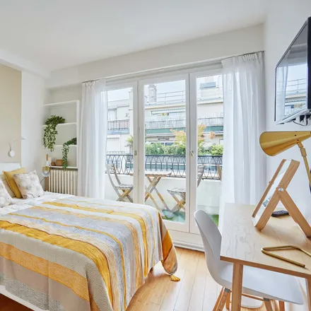 Rent this 2 bed apartment on 7 Rue Degas in 75016 Paris, France