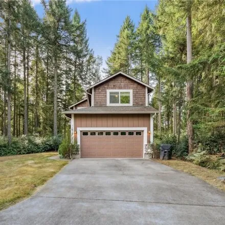 Buy this 4 bed house on 11658 Mill Place in Pierce County, WA 98303