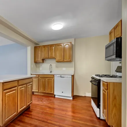 Image 7 - 747 Vfw Parkway # 747, Boston MA 02132 - Duplex for rent